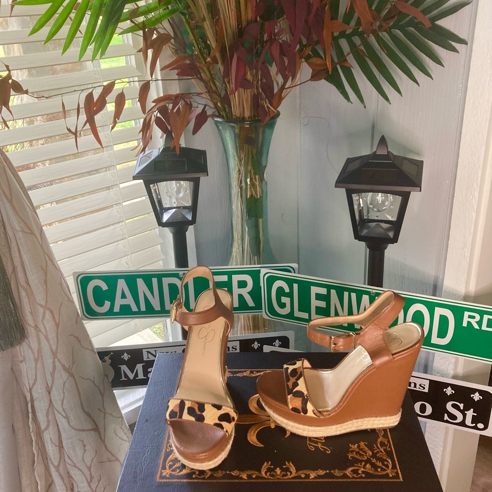 Wedge summer sandals